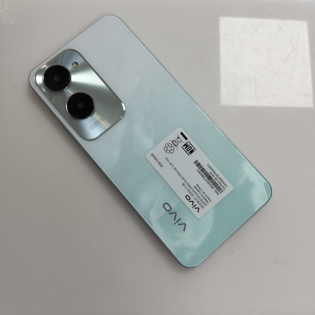 CELULAR VIVO Y18 V2333 256 GB 8 GB RAM (SEMINUEVO)