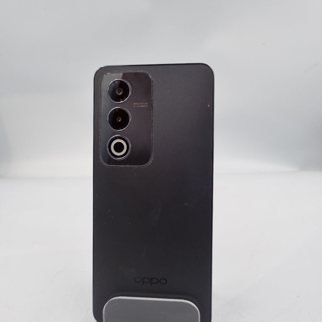 CELULAR OPPO  A80 5G CPH2639 (2024) 256 GB 8 GB RAM (SEMINUEVO)