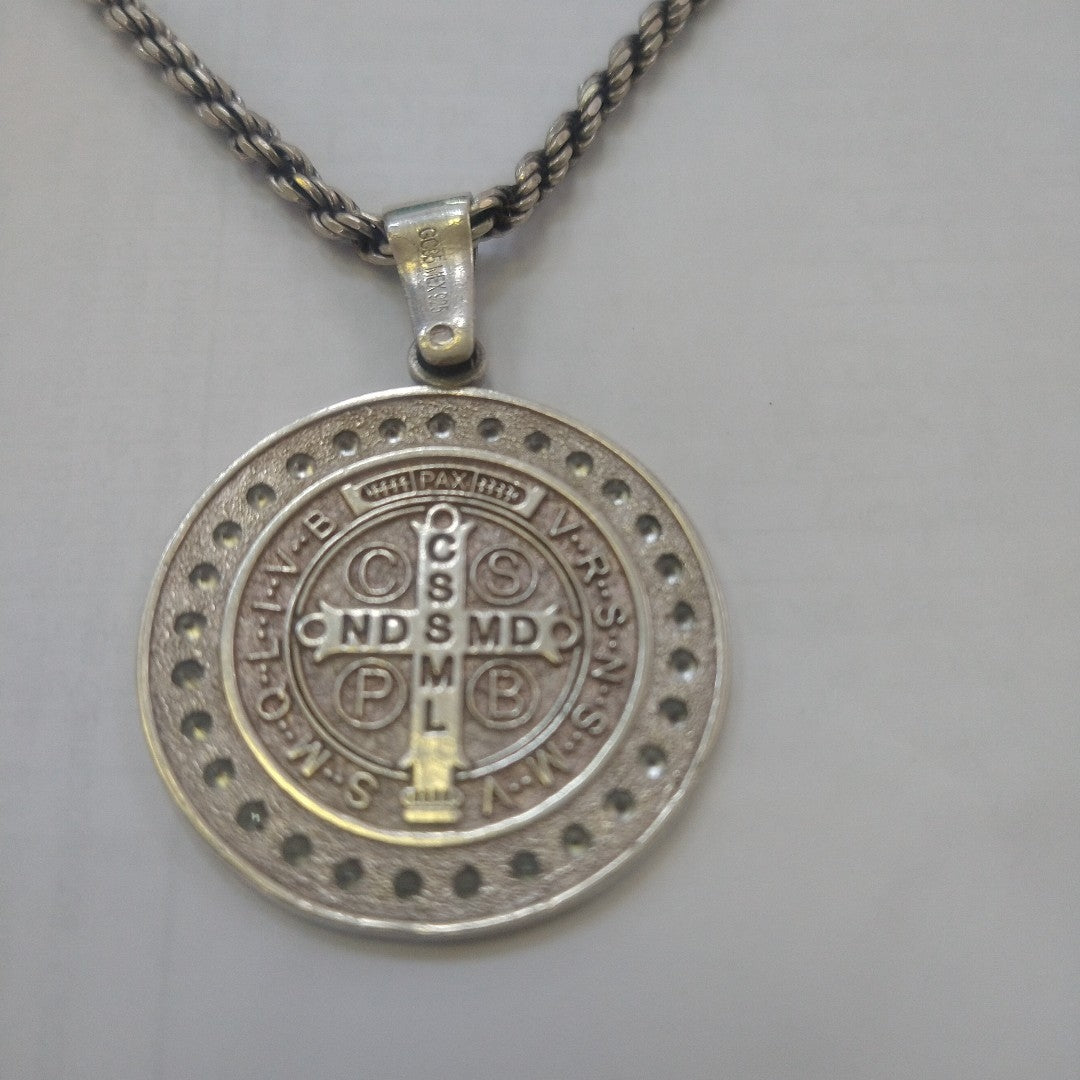CADENA, MEDALLA RELIGIOSA. PLATA. 40.6 GRMS (SEMINUEVO)