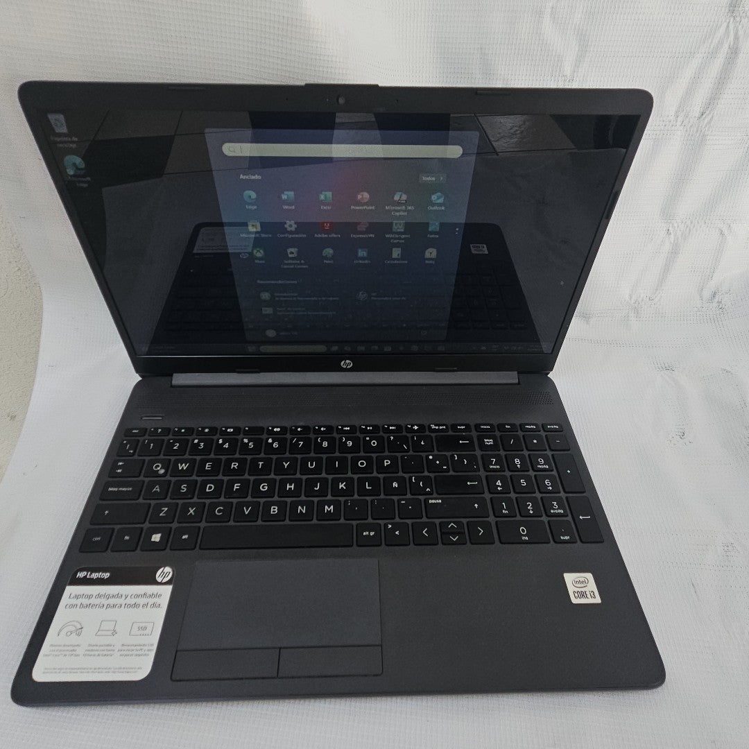 LAPTOP HP 15-DW1056LA (2022) 256 GB SSD 8 GB RAM (SEMINUEVO)