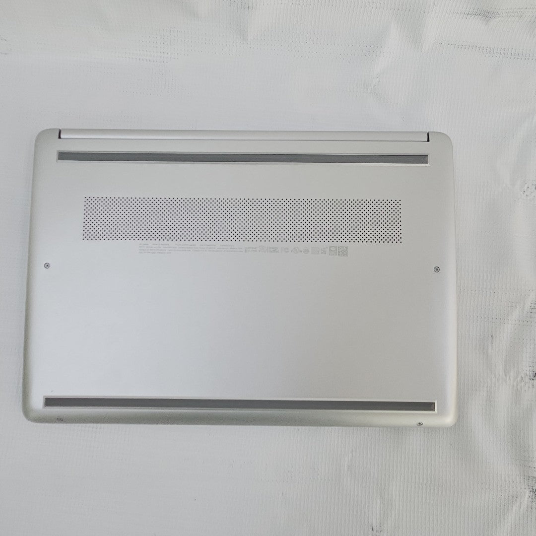 LAPTOP HP 14-DQ0530LA(2024) 256 GB SSD 8 GB RAM (SEMINUEVO)