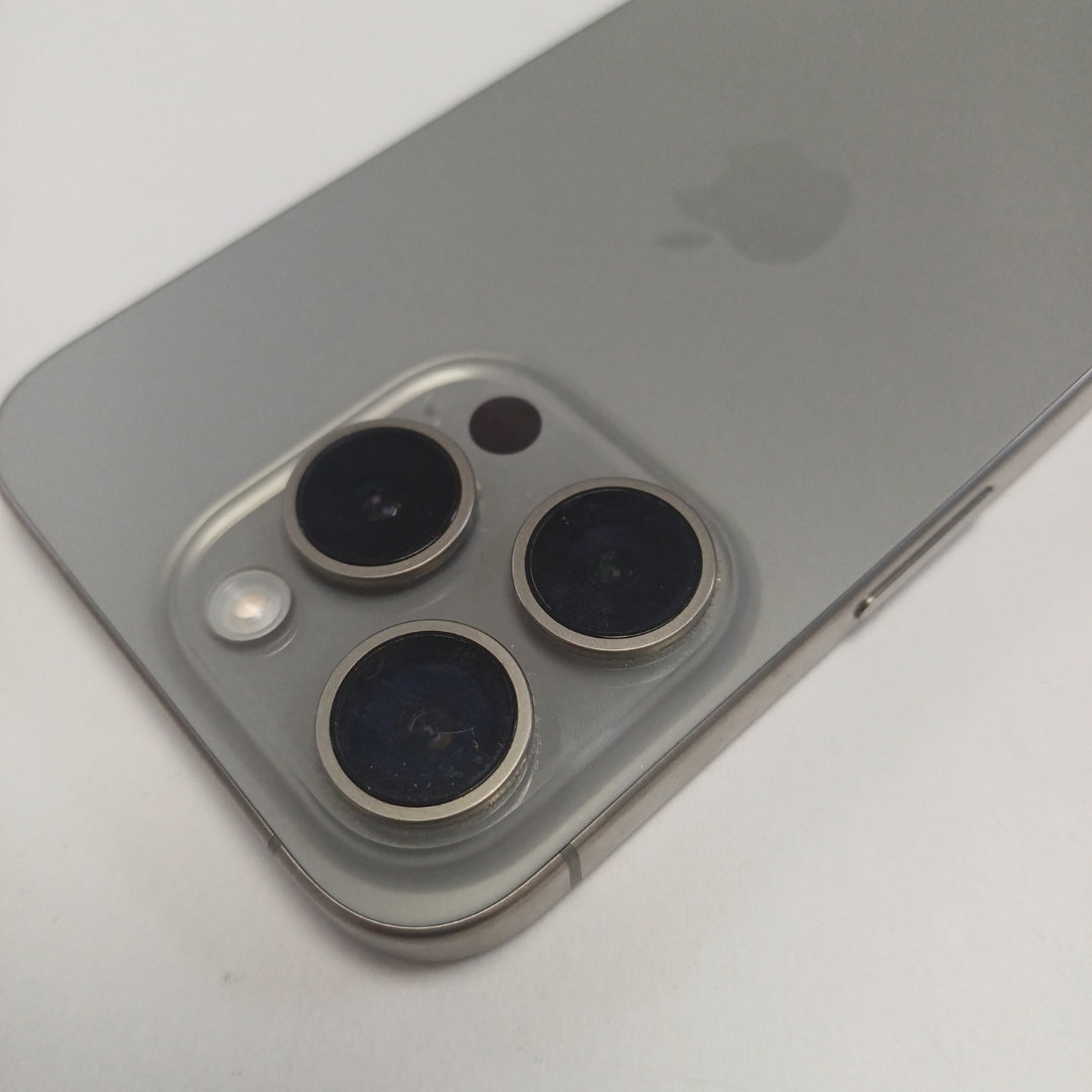 CELULAR APPLE IPHONE 15 PRO A3101 512 GB 8 GB RAM (SEMINUEVO)