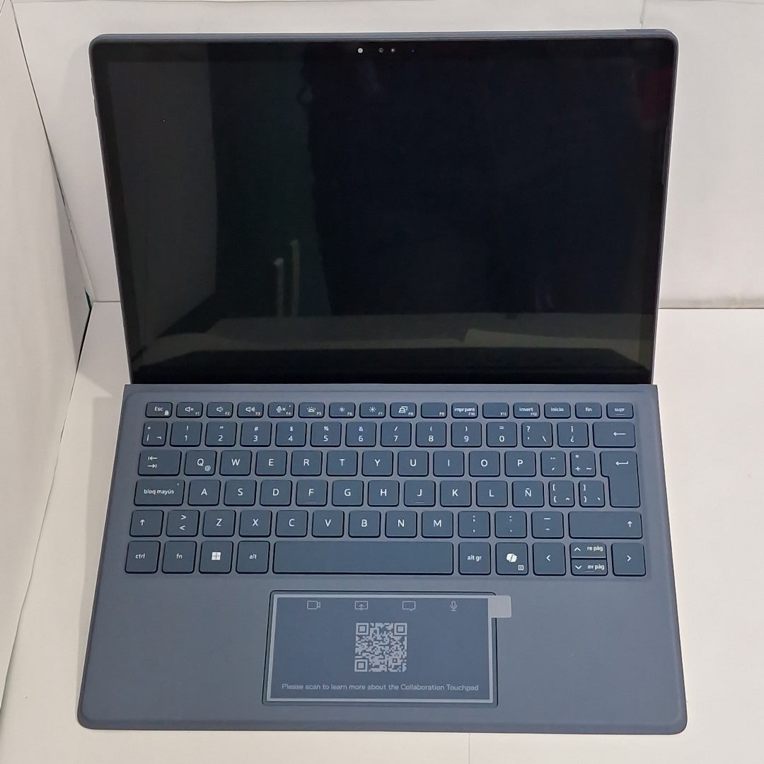TABLETA DELL LATITUDE 7350 DETACHABLE (2024) 256 GB SSD 32 GB RAM (SEMINUEVO)