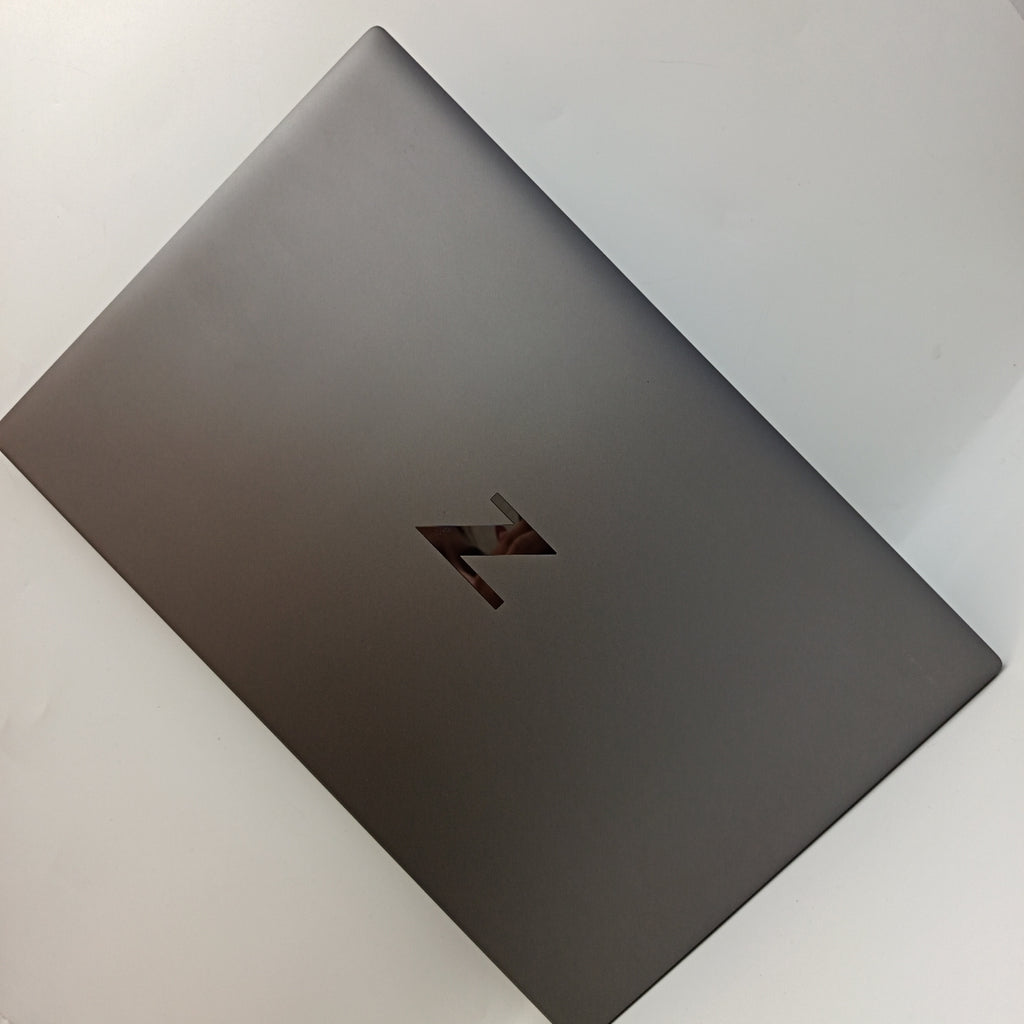 LAPTOP HP ZBOOK FIREFLY 14 G8 (2022) 512 GB SSD 16 GB RAM (SEMINUEVO)