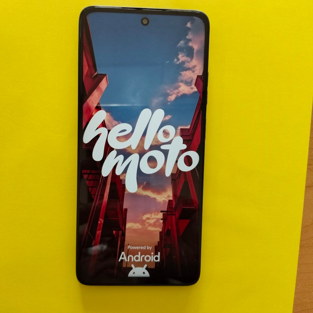 CELULAR MOTOROLA MOTO G56 5G XT2529-1(2025) 256 GB 8 GB RAM (SEMINUEVO)