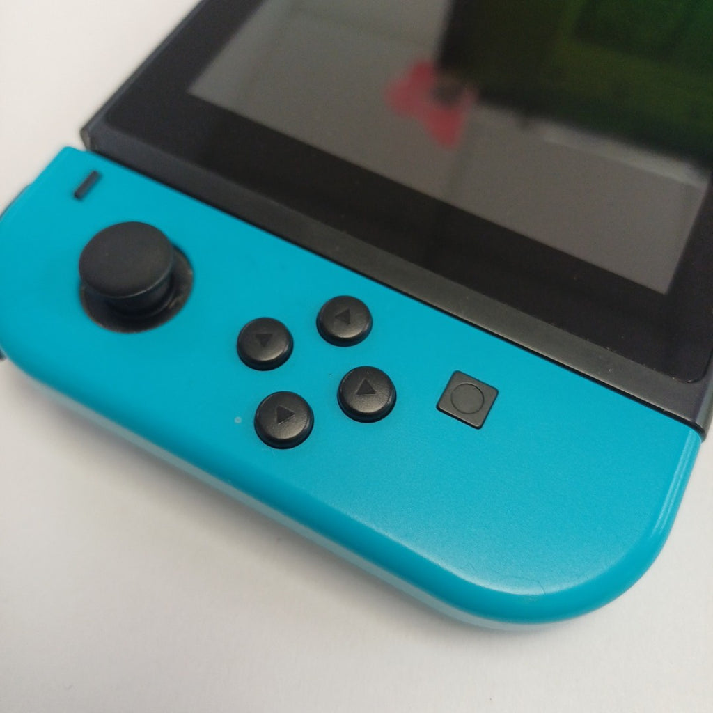 CONSOLA DE VIDEOJUEGO NINTENDO SWITCH 1.1 32 GB (SEMINUEVO)
