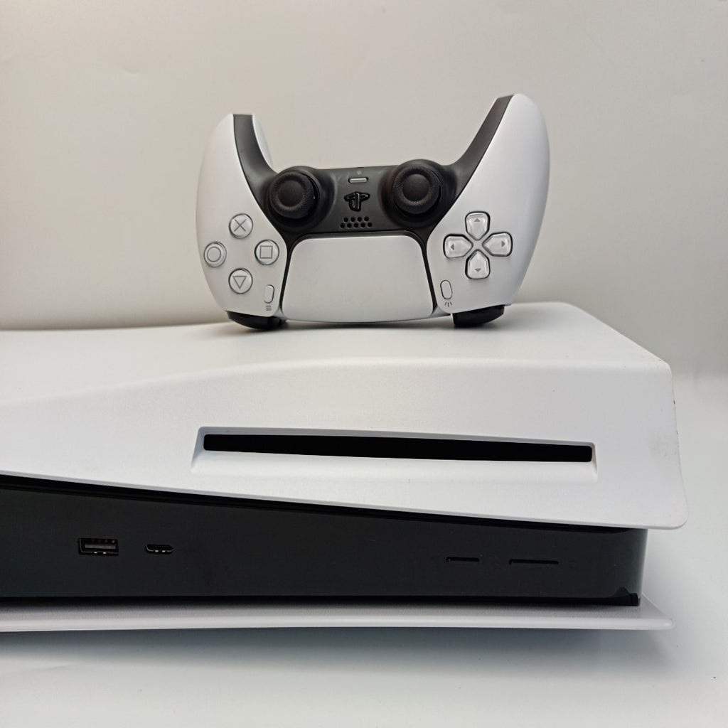 CONSOLA DE VIDEOJUEGO SONY PS5 825 SSD (SEMINUEVO)
