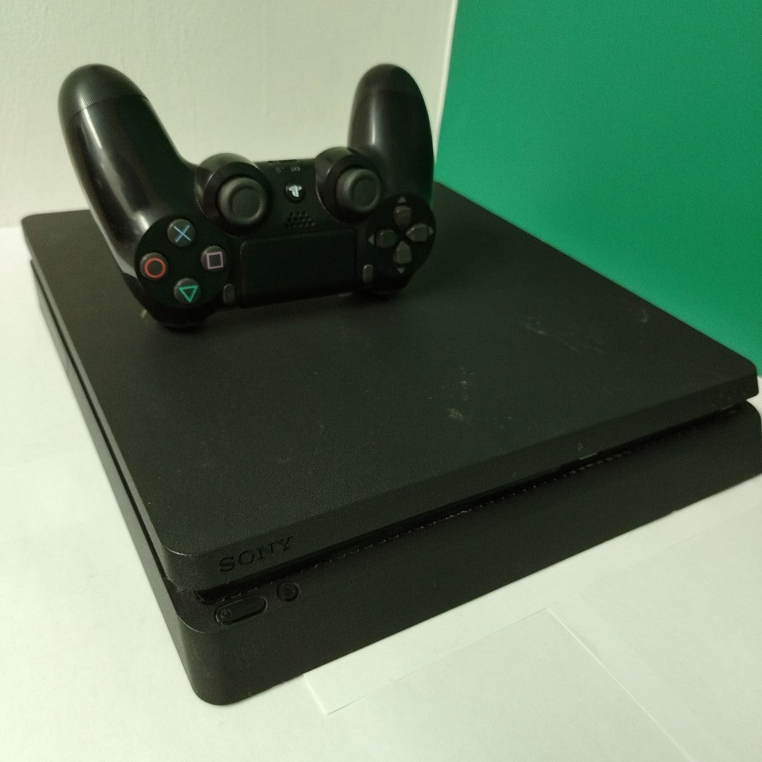 CONSOLA DE VIDEOJUEGO SONY PS4 SLIM 1 TB (SEMINUEVO)