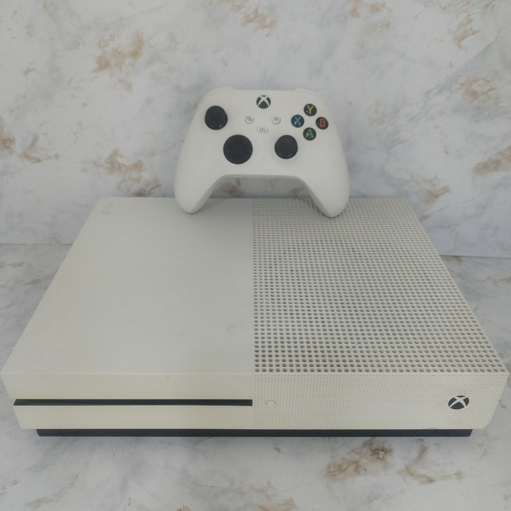 CONSOLA DE VIDEOJUEGO MICROSOFT XBOX ONE S 1 TB (SEMINUEVO)