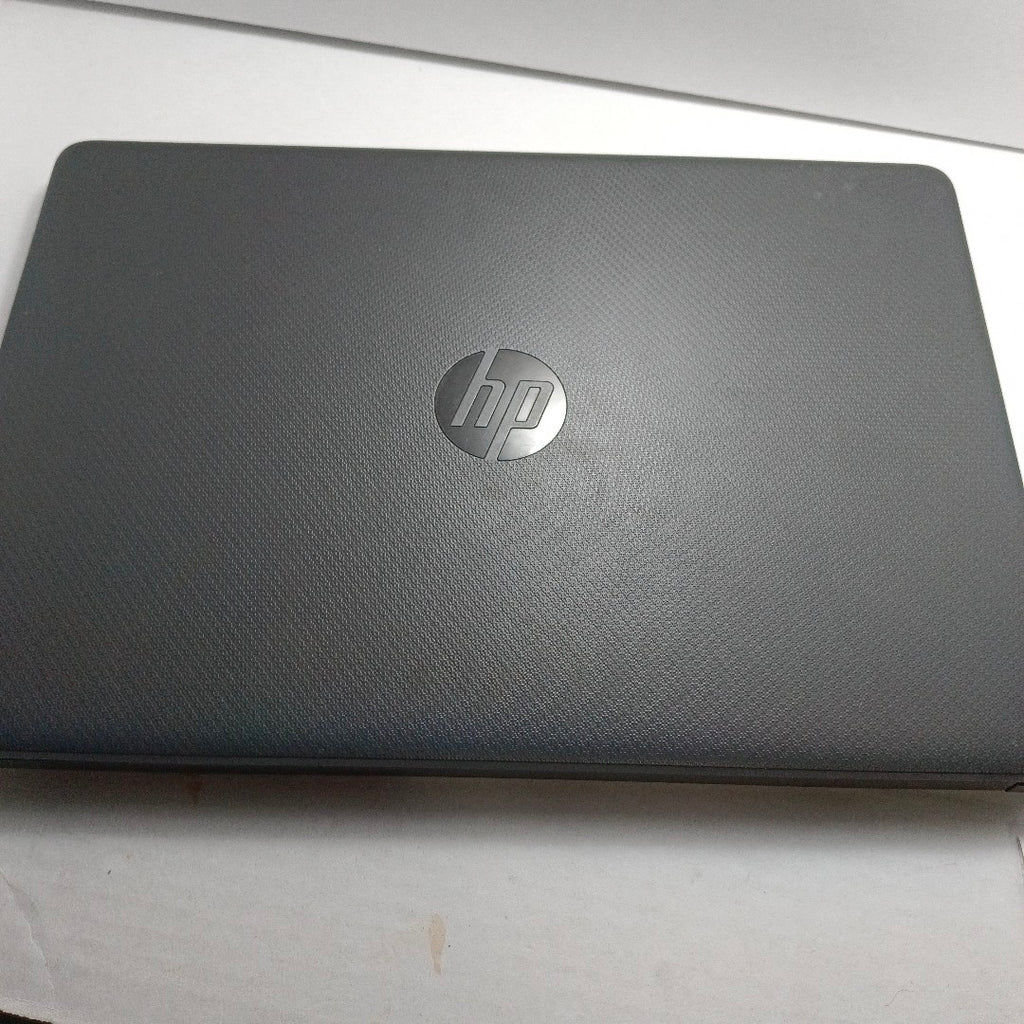 LAPTOP HP 14-CF2542LA (2022) 256 GB SSD 8 GB RAM (SEMINUEVO)
