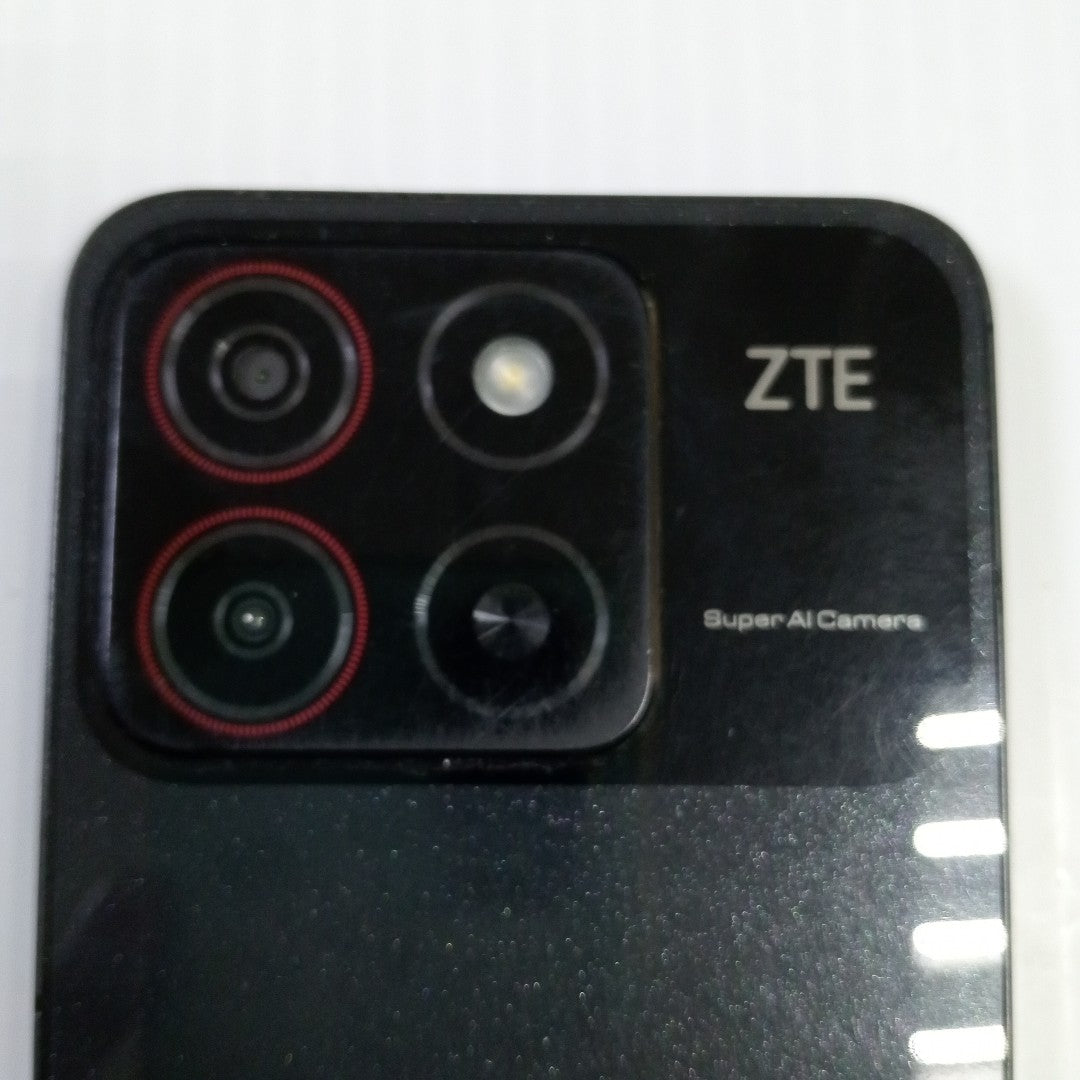 CELULAR ZTE BLADE A35 Z2453 (2024) 64 GB 4 GB RAM (SEMINUEVO)