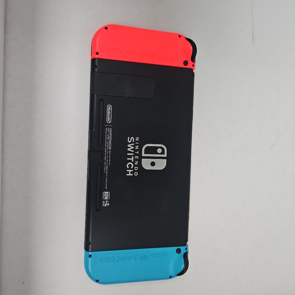 CONSOLA DE VIDEOJUEGO NINTENDO SWITCH 32 GB (SEMINUEVO)
