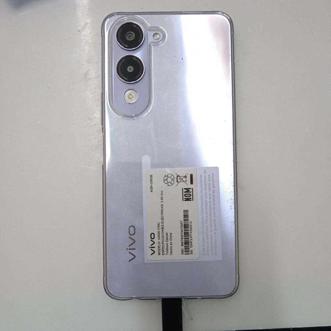 CELULAR VIVO Y04 V2430 (2025) 256 GB 4 GB RAM (SEMINUEVO)