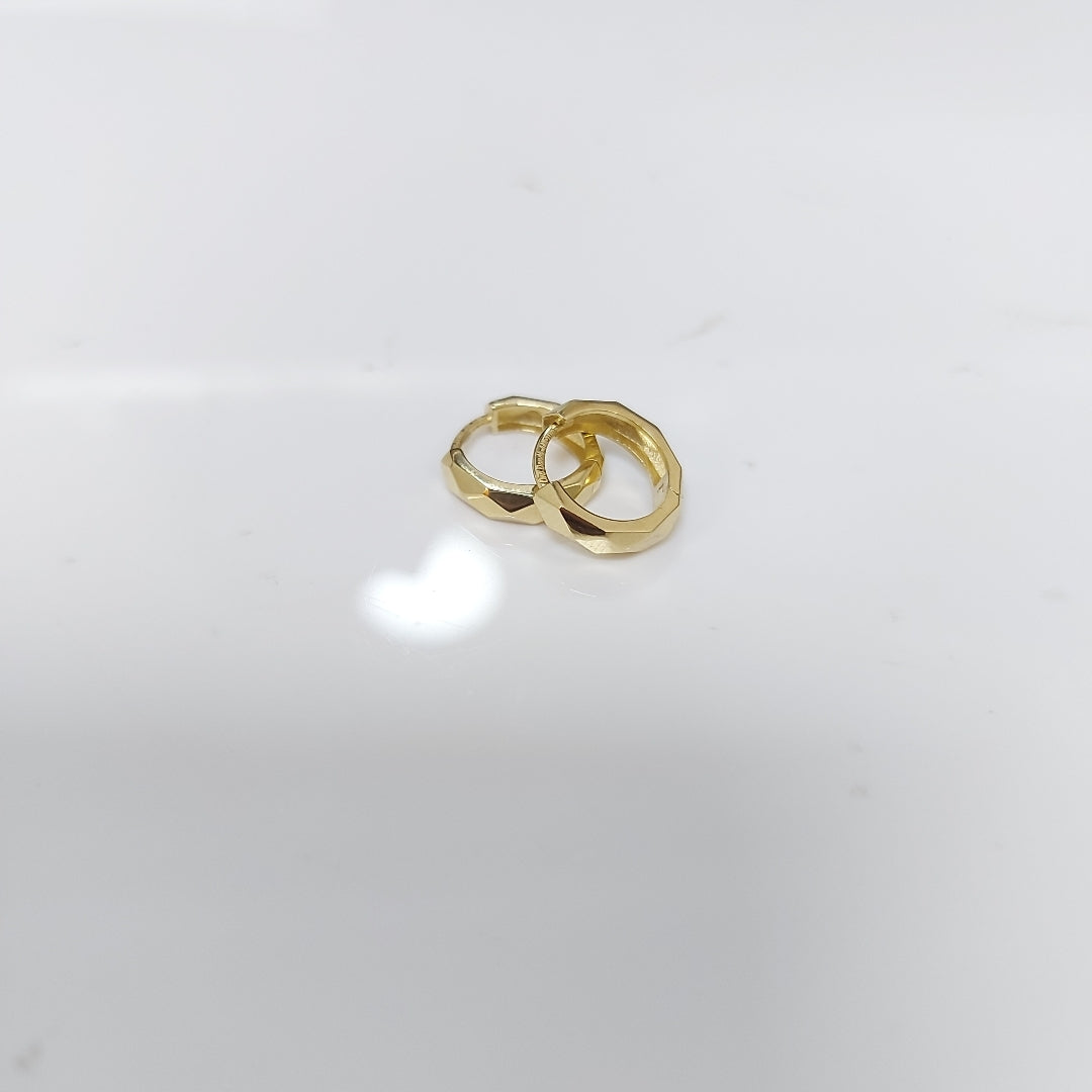 HUGGIES ORO 14K 1.4 (NUEVO)