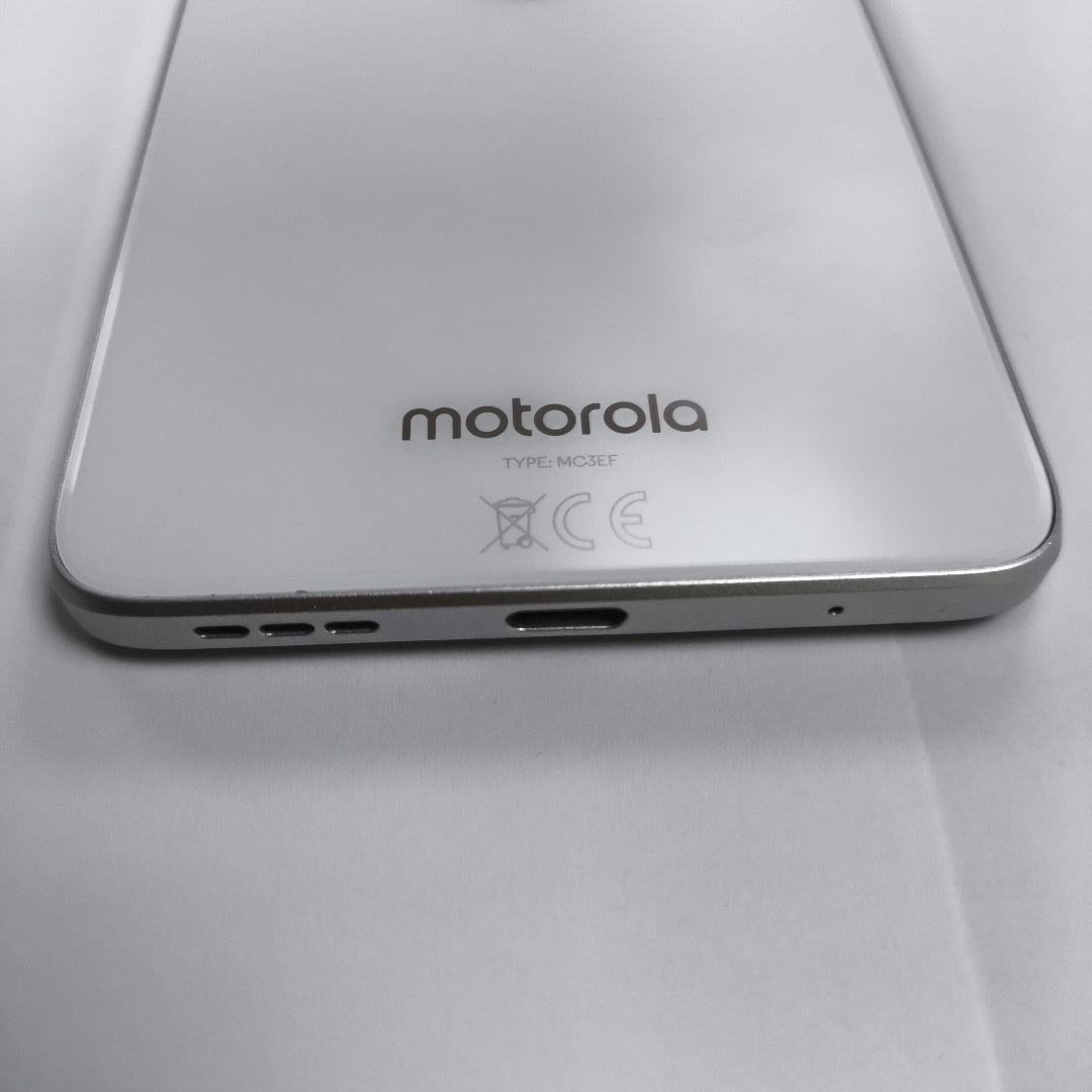 CELULAR MOTOROLA MOTO E22I XT2239-17 64 GB 2 GB RAM (SEMINUEVO)