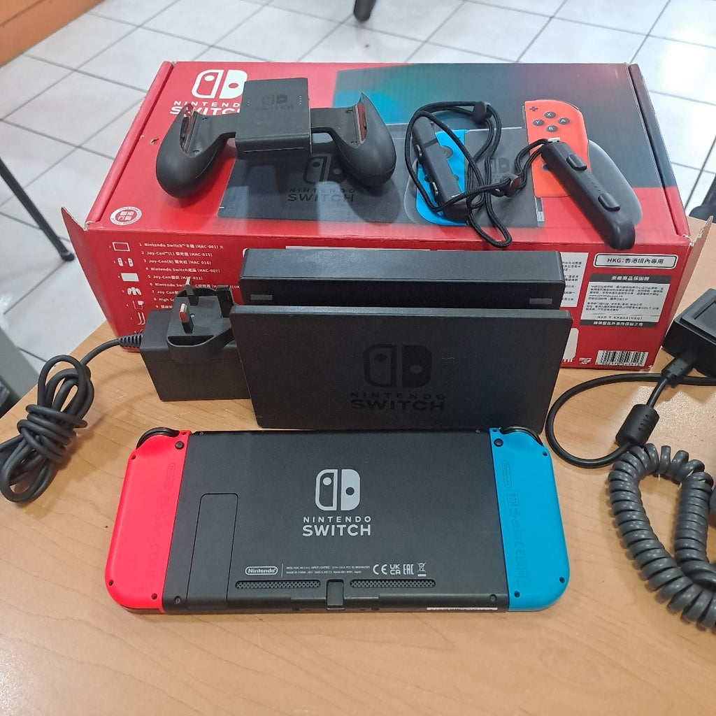 CONSOLA DE VIDEOJUEGO NINTENDO SWITCH 1.1 32 GB (SEMINUEVO)