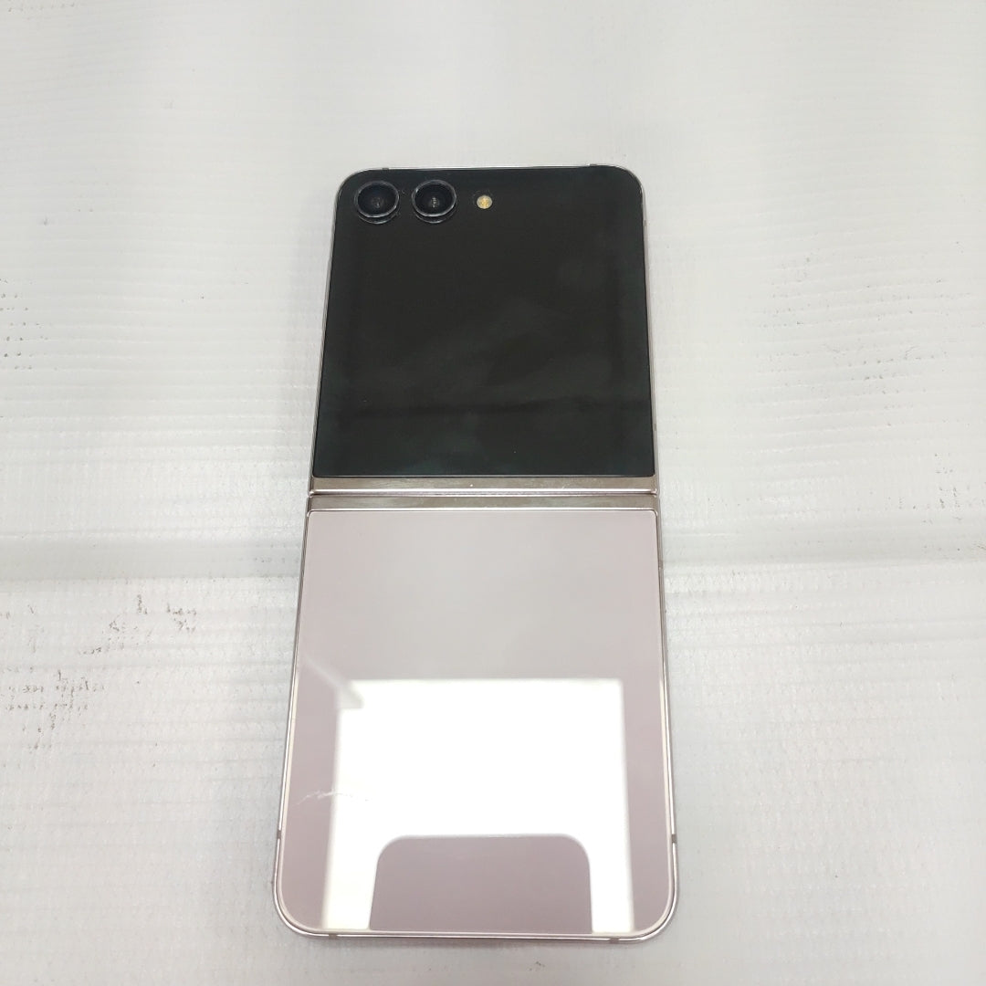 CELULAR SAMSUNG GALAXY Z FLIP 5 SM-F731B (2023) 512 GB 8 GB RAM (SEMINUEVO)