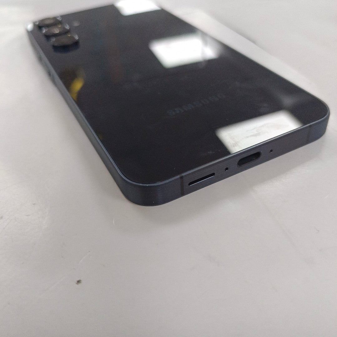 CELULAR SAMSUNG GALAXY A55 5G SM-A556E (2024) 256 GB 8 GB RAM (SEMINUEVO)