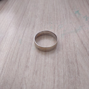 ARGOLLA. ORO, ORO BLANCO. 14 K 4.3 GRMS (SEMINUEVO)