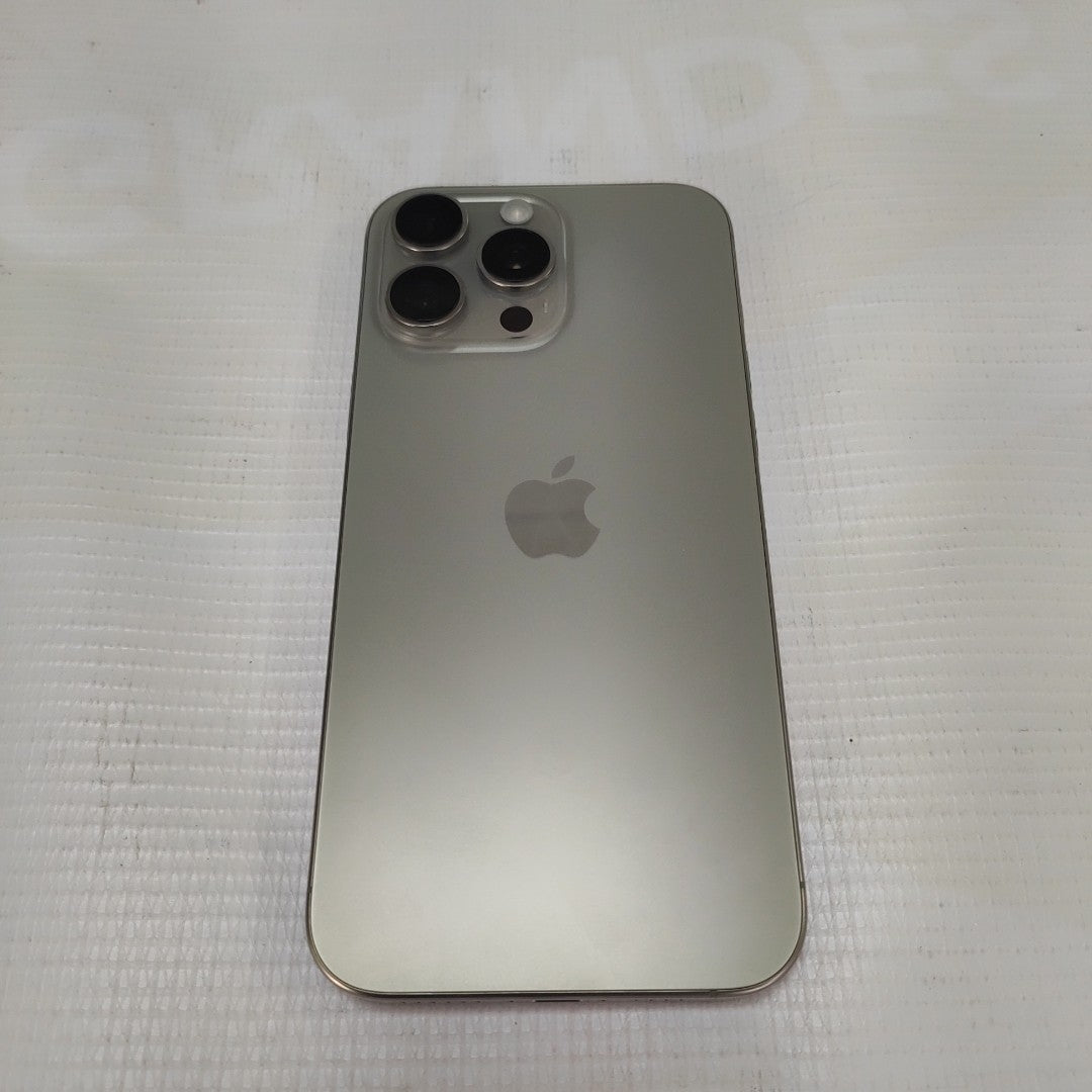 CELULAR APPLE IPHONE 16 PRO MAX A3295 (2024) 256 GB 8 GB RAM (SEMINUEVO)
