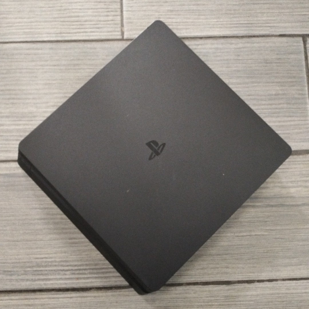 CONSOLA DE VIDEOJUEGO SONY PS4 SLIM 1 TB (SEMINUEVO)