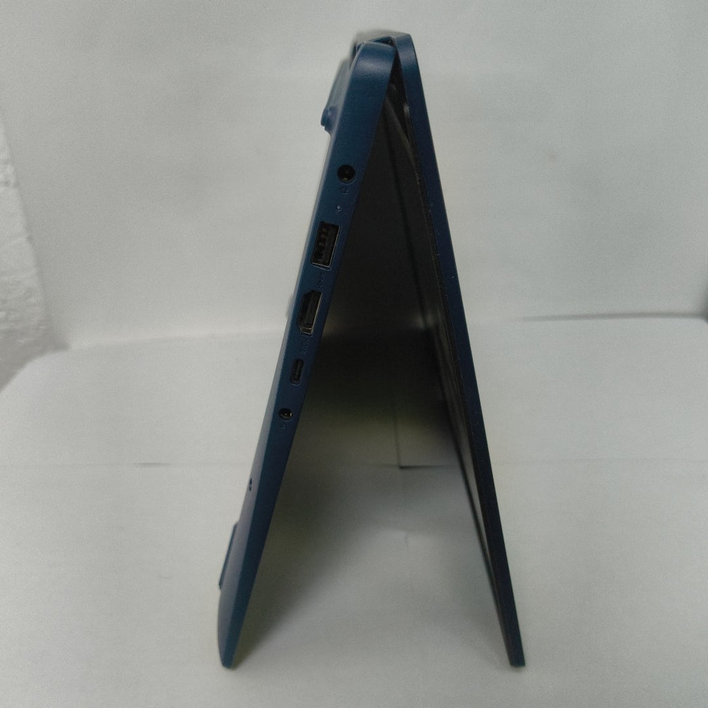 LAPTOP LENOVO IDEAPAD SLIM 3 15IRU8 (2024) 512 GB SSD 8 GB RAM (SEMINUEVO)