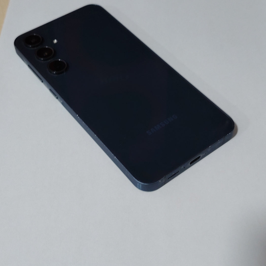 CELULAR SAMSUNG GALAXY A55 5G SM-A556E (2024) 128 GB 8 GB RAM (SEMINUEVO)