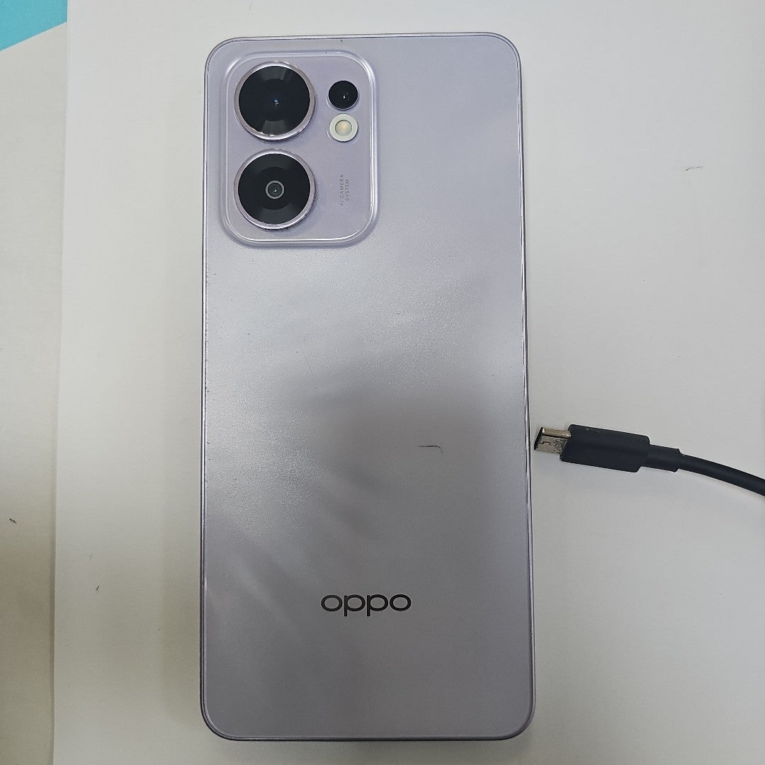 CELULAR OPPO  RENO 13F 5G CPH2699 (2025) 256 GB 12 GB RAM (SEMINUEVO)