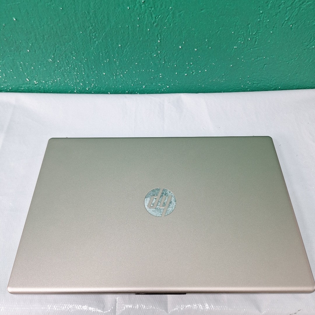 LAPTOP HP 15-FC0069LA (2024) 512 GB SSD 8 GB RAM