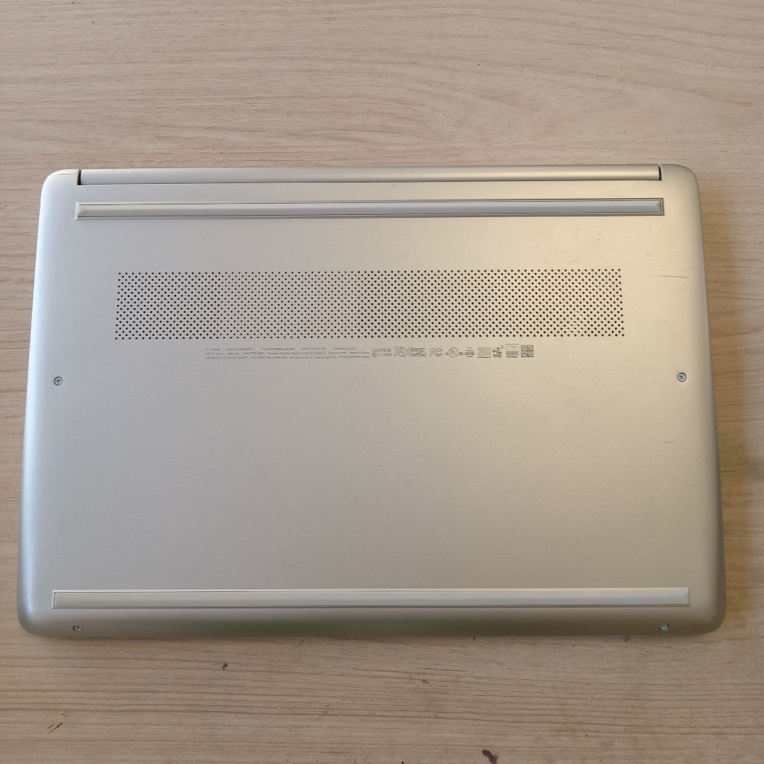 LAPTOP HP 14-DQ2502LA (2022) 256 GB SSD 8 GB RAM (SEMINUEVO)