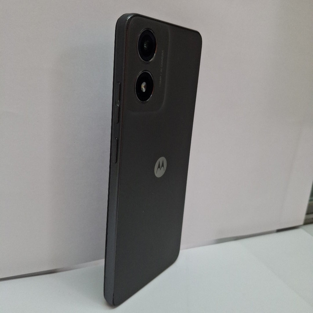 CELULAR MOTOROLA MOTO E14 XT2421-12 (2024) 64 GB 2 GB RAM (SEMINUEVO)