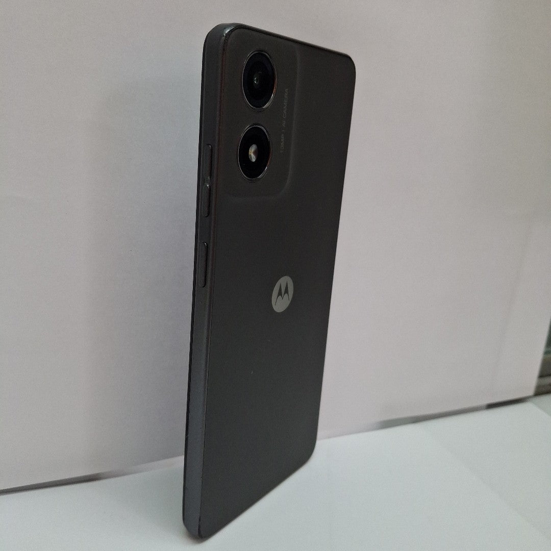 CELULAR MOTOROLA MOTO E14 XT2421-12 (2024) 64 GB 2 GB RAM (SEMINUEVO)