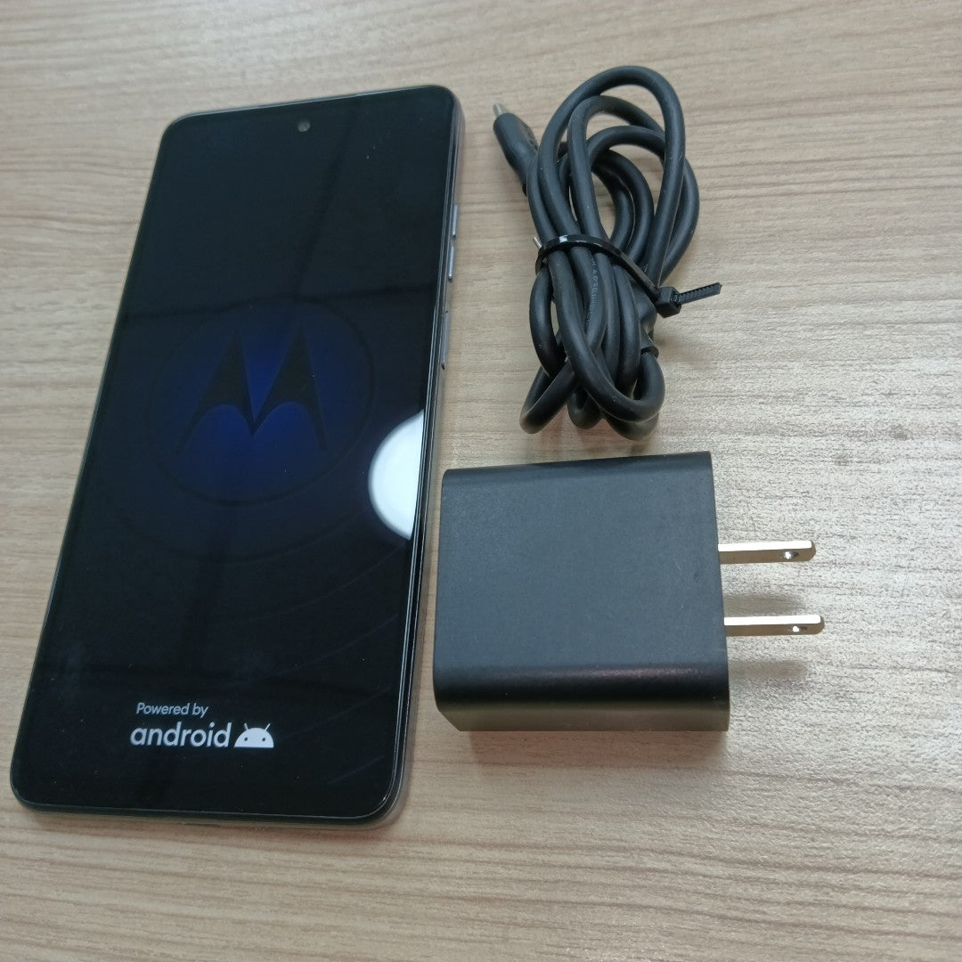 CELULAR MOTOROLA MOTO G24 XT2423-1 (2024) 128 GB 4 GB RAM (SEMINUEVO)