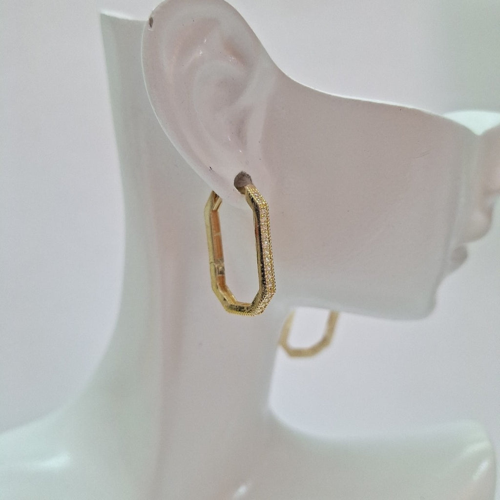 HUGGIES ORO 14K 2.6 (NUEVO)