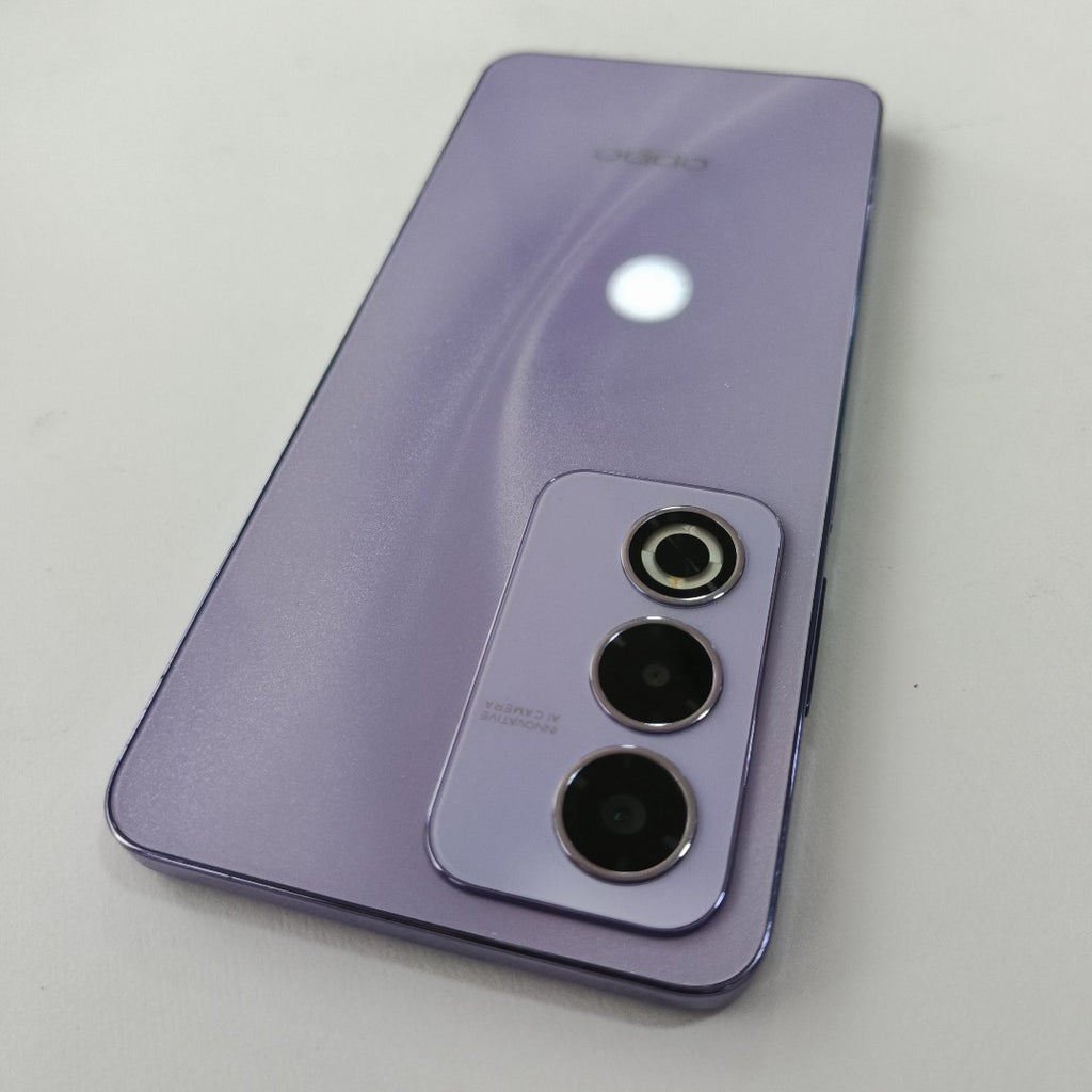 CELULAR OPPO  A80 5G CPH2639 (2024) 256 GB 8 GB RAM (SEMINUEVO)