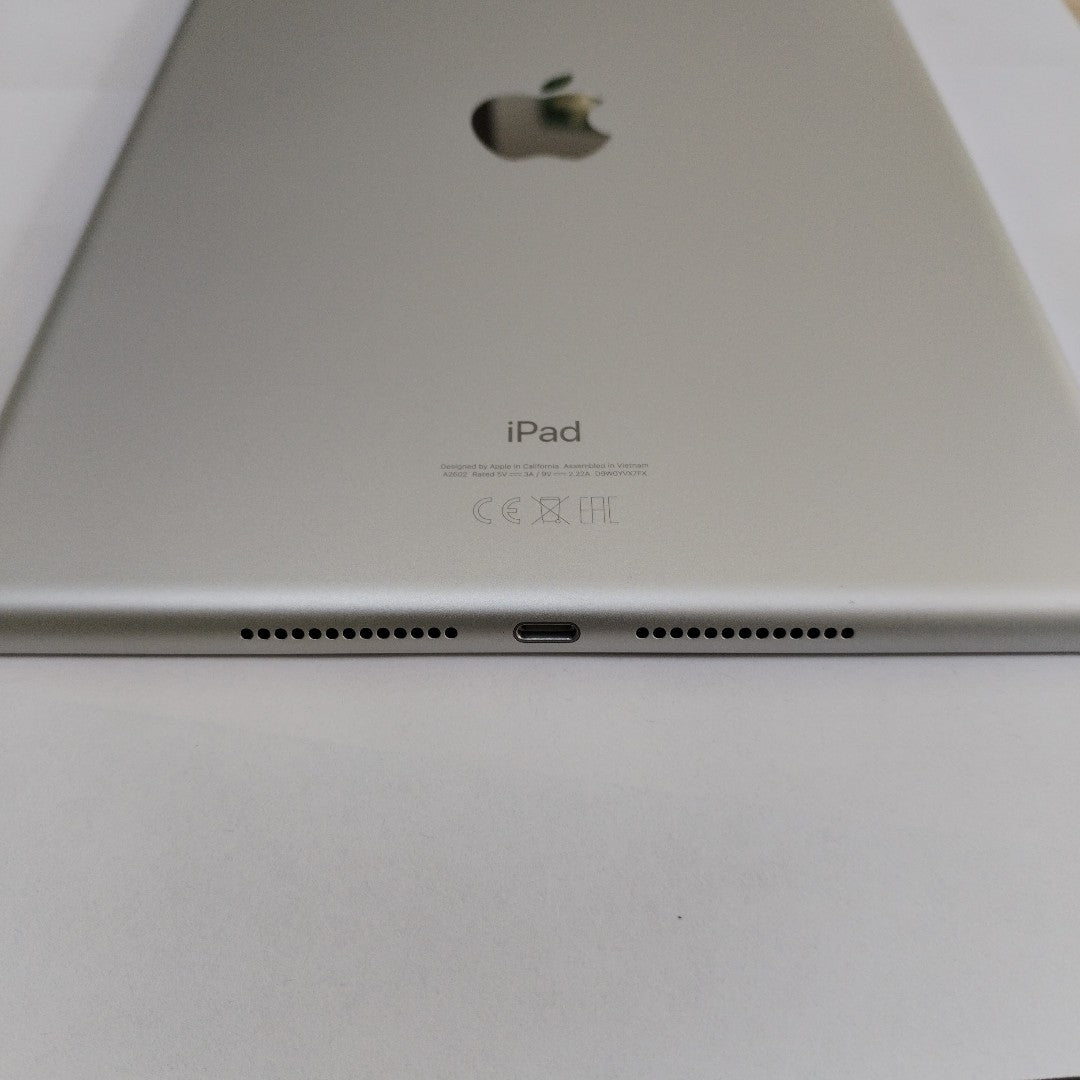 TABLETA APPLE IPAD 9 A2602 64 GB 3 GB RAM (SEMINUEVO)