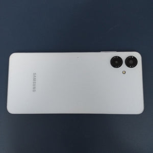 CELULAR SAMSUNG GALAXY A06 SM-A065M (2024) 64 GB 4 GB RAM (SEMINUEVO)