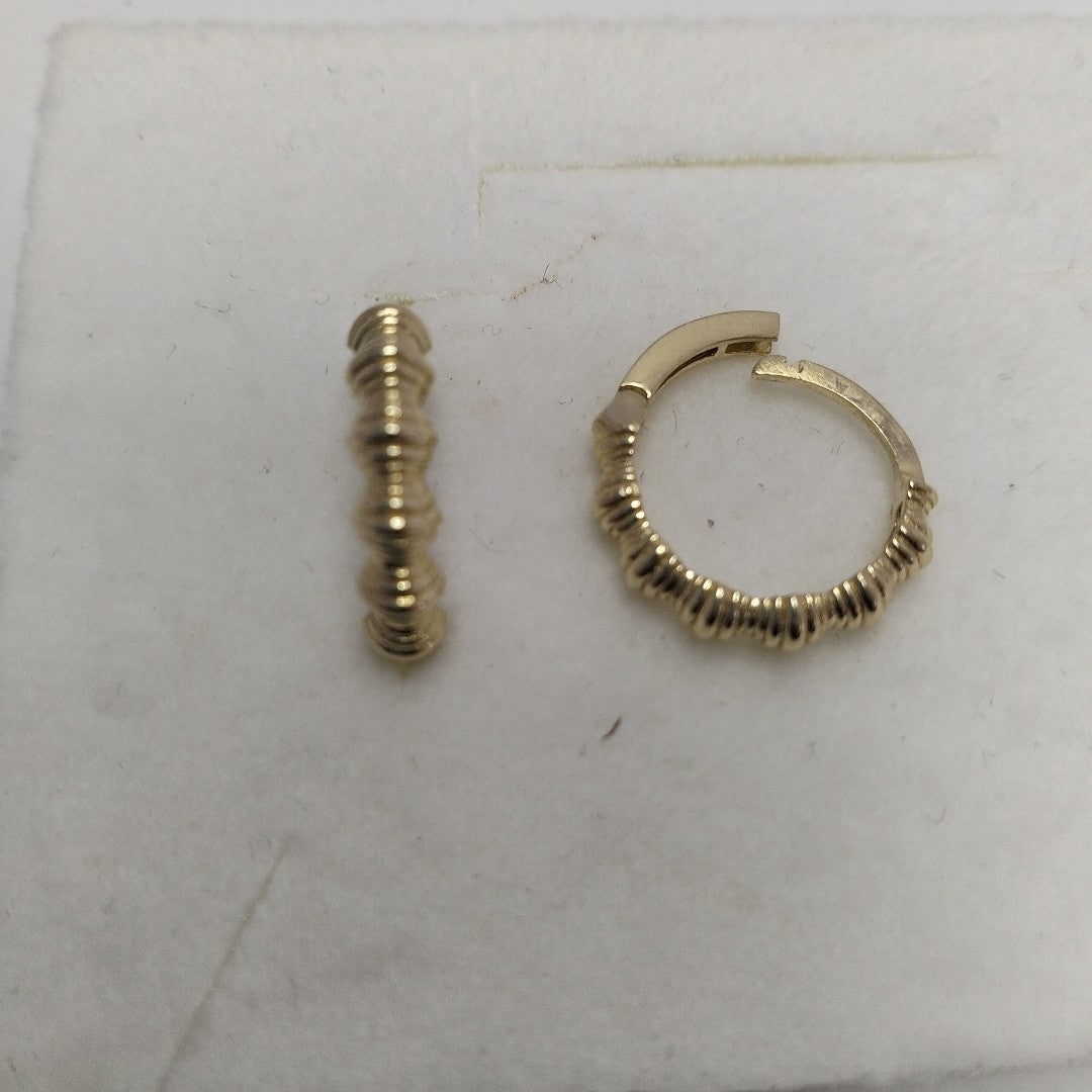HUGGIES ORO 14K 2.9 (NUEVO)