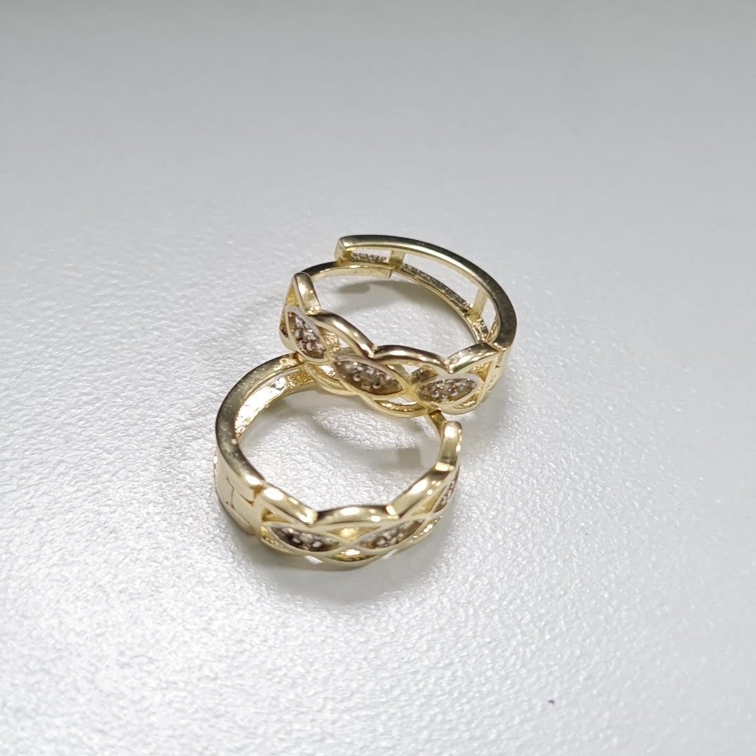 HUGGIES ORO 14K 2.1 (NUEVO)
