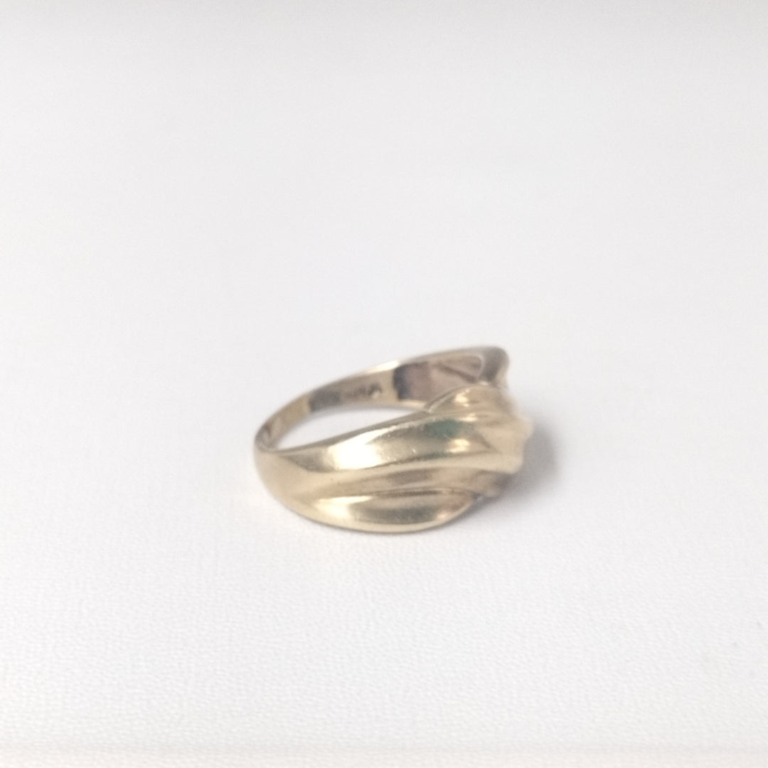 ARGOLLA. ORO. 10 K 3.5 GRMS (SEMINUEVO)