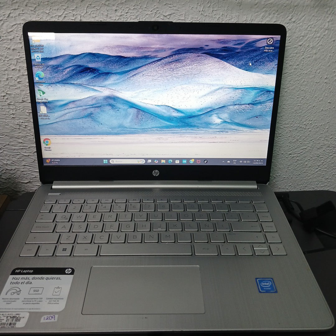 LAPTOP HP 14-DQ0527LA (2023) 256 GB SSD 8 GB RAM (SEMINUEVO)