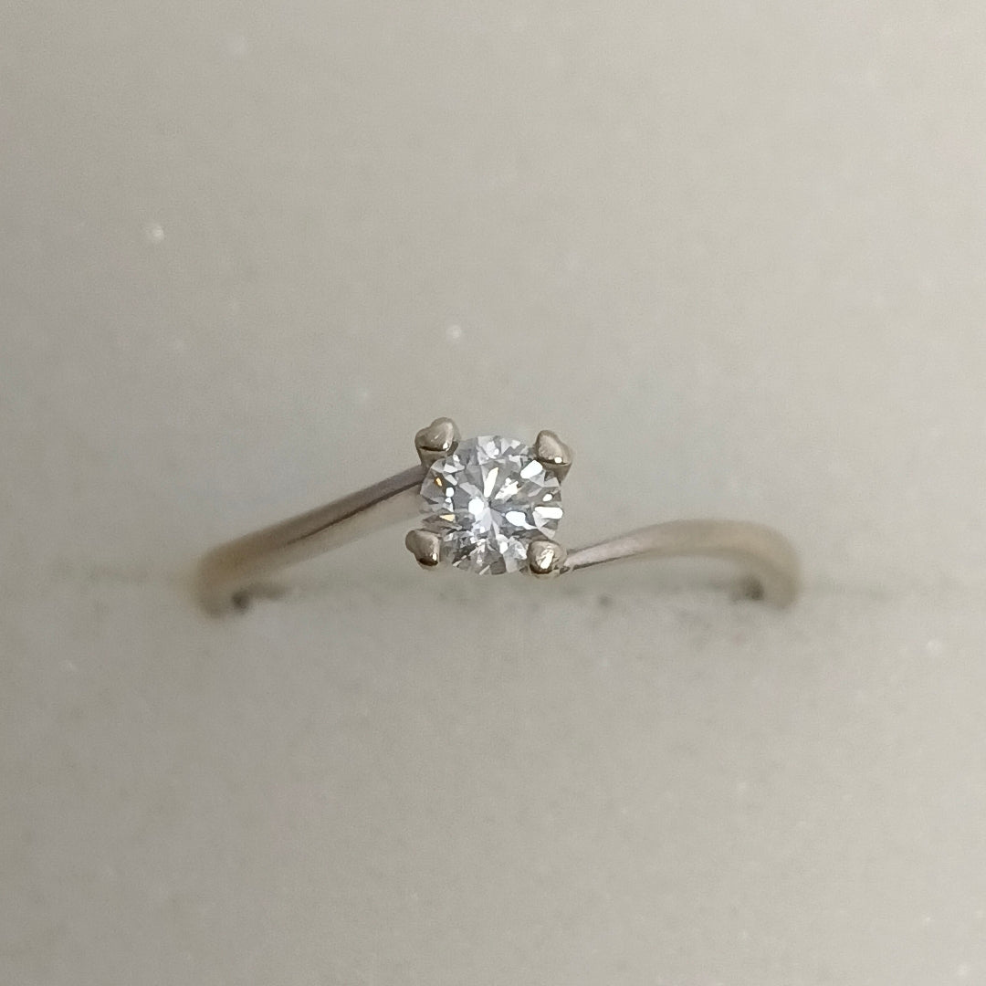 ANILLITO. ORO. 18 K 2 GRMS (SEMINUEVO)