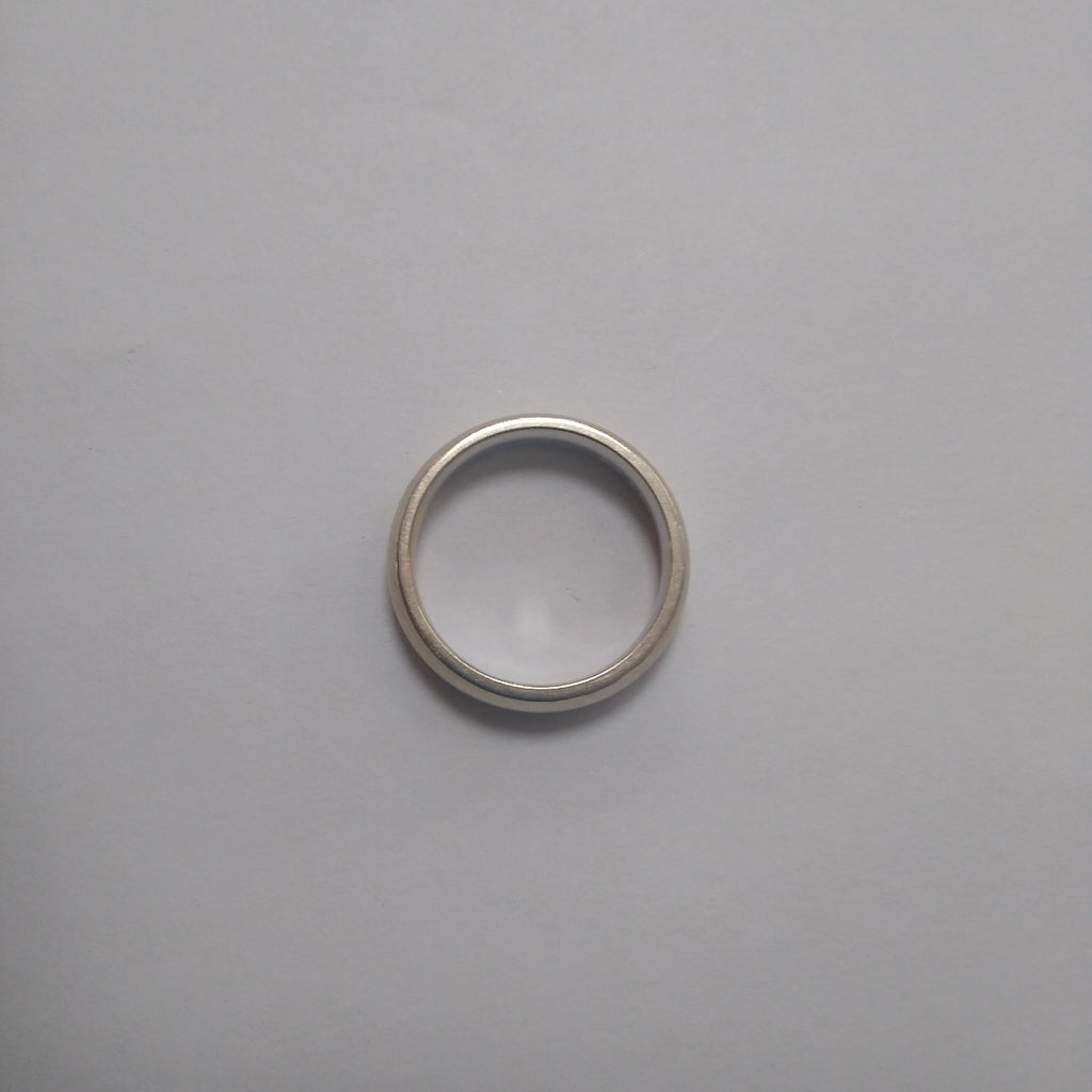 ARGOLLA. ORO BLANCO. 14 K 5.1 GRMS (SEMINUEVO)