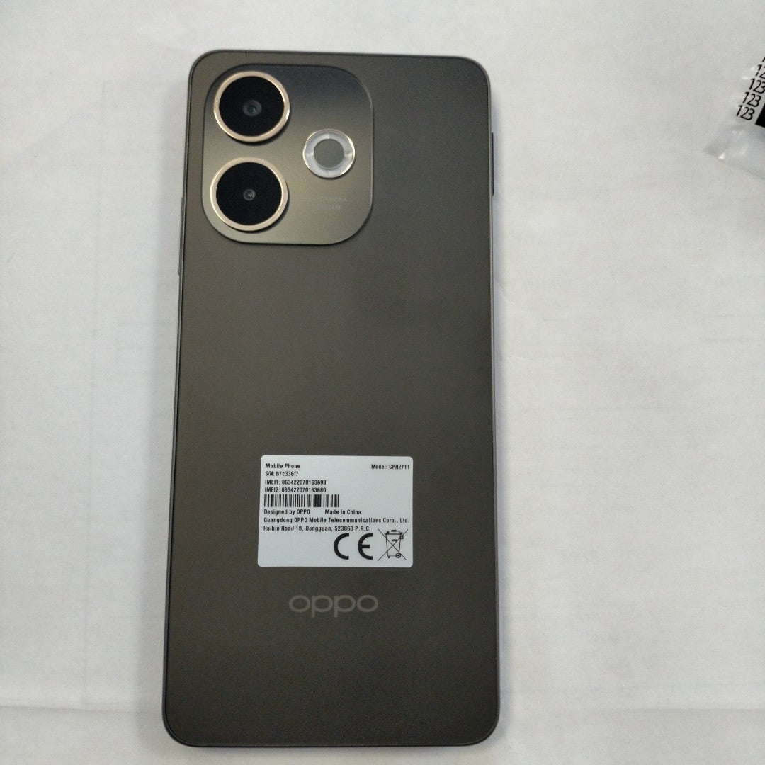 CELULAR OPPO  A5 PRO CPH2711 (2025) 256 GB 8 GB RAM (SEMINUEVO)