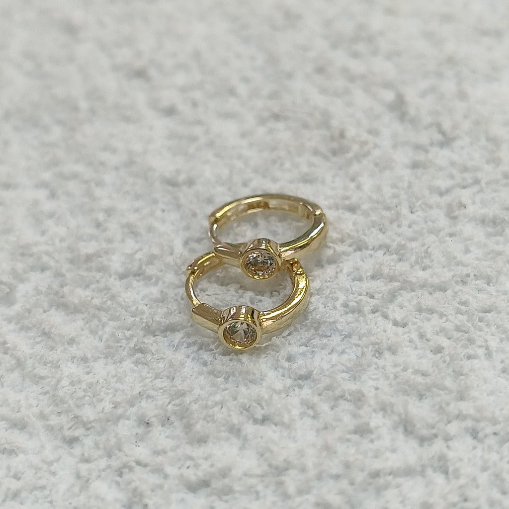 HUGGIES ORO 14K 1.4 (NUEVO)