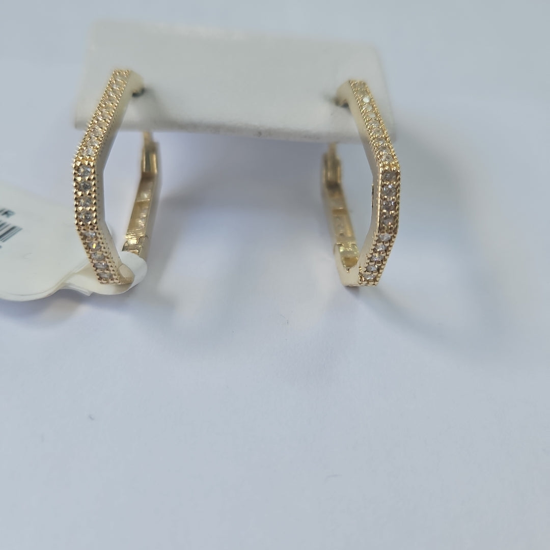 HUGGIES ORO 14K 2.5 (NUEVO)