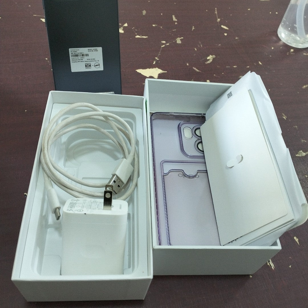 CELULAR OPPO  RENO 13F 5G CPH2699 (2025) 256 GB 12 GB RAM (SEMINUEVO)