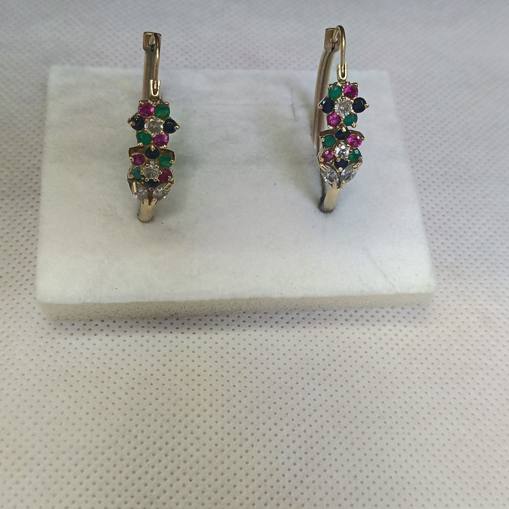 ARETES PAR. ORO. 14 K 6.8 GRMS (SEMINUEVO)