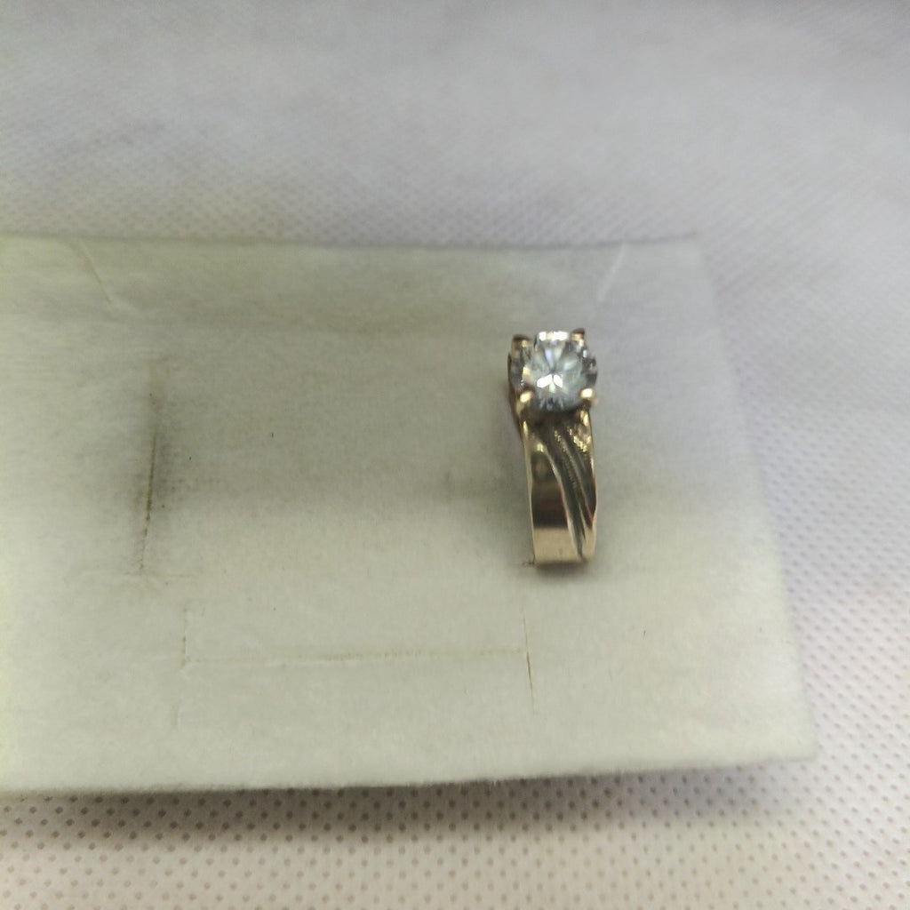 ANILLO. ORO. 10 K 3.2 GRMS (SEMINUEVO)