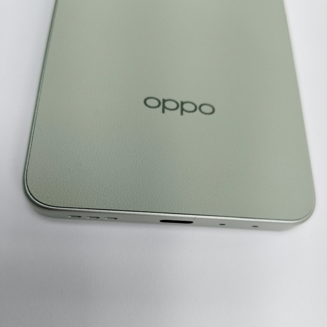 CELULAR OPPO  A5 PRO CPH2711 (2025) 256 GB 8 GB RAM (SEMINUEVO)